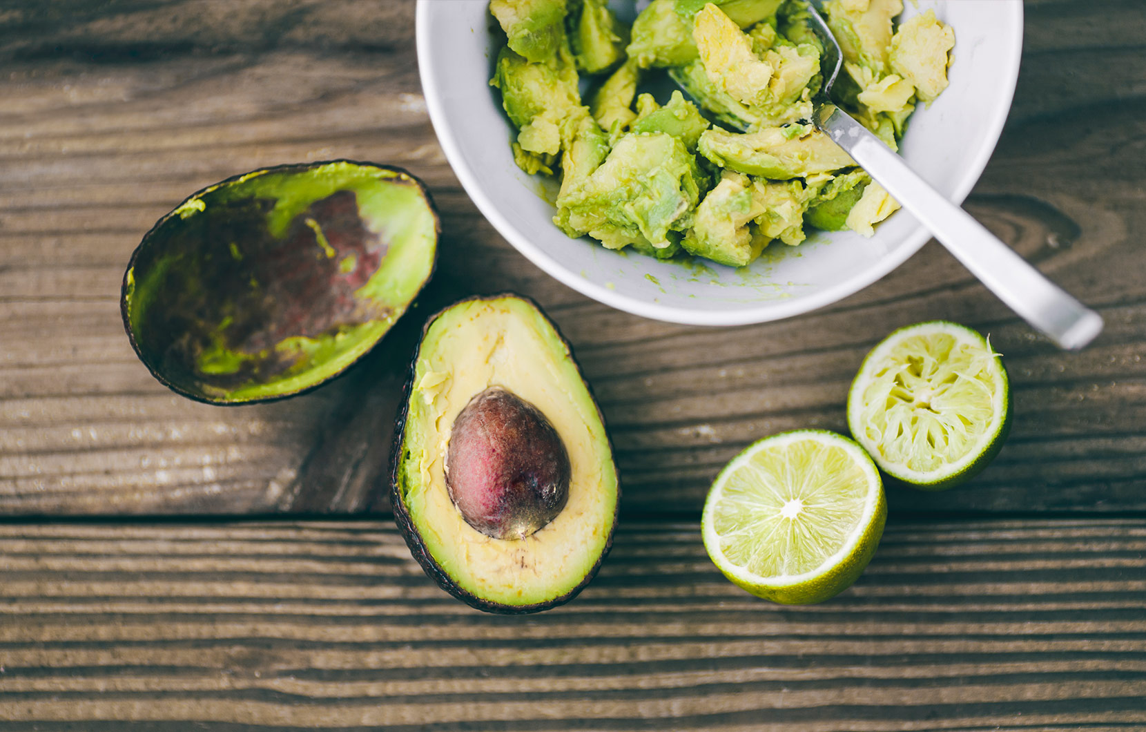 Learn the secrets to the perfect guacamole recipe with the Top Chef Jr. Mexico® package.